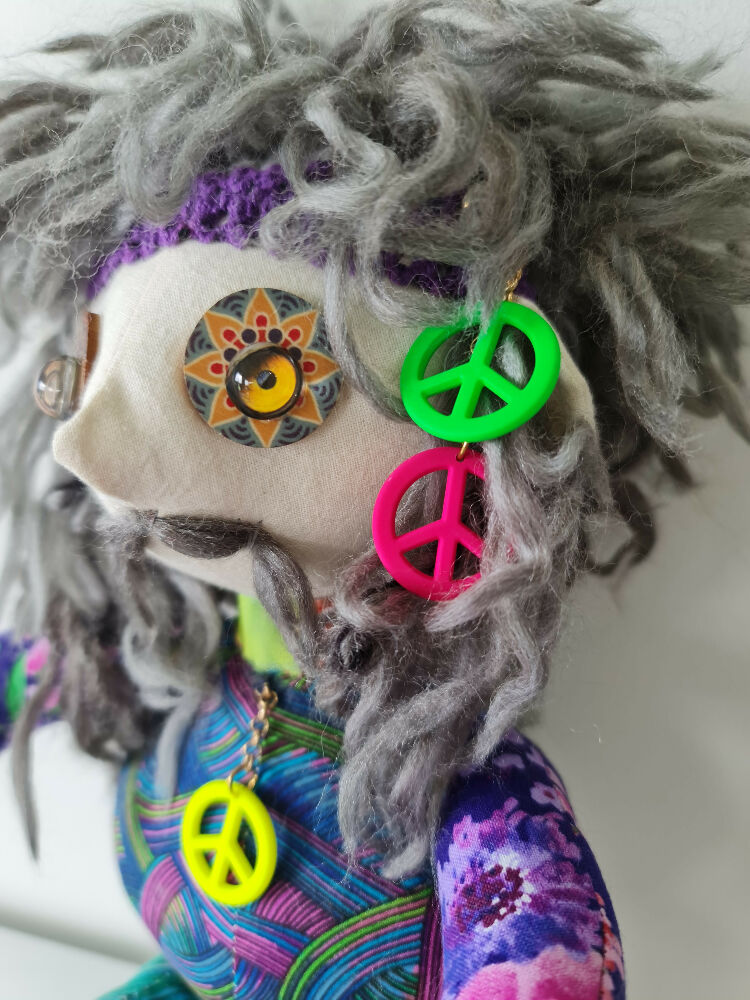 ARLO the hippy dude (14)