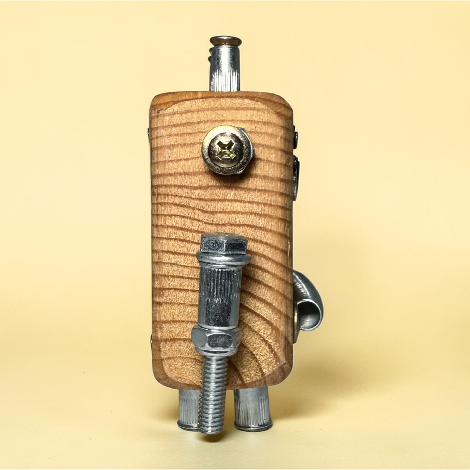 Winfred - Wooden Steampunk Robot