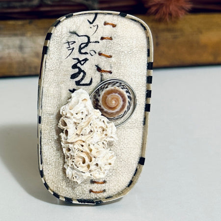 Brooch Shell & Textile Neutral Colours: BE-48