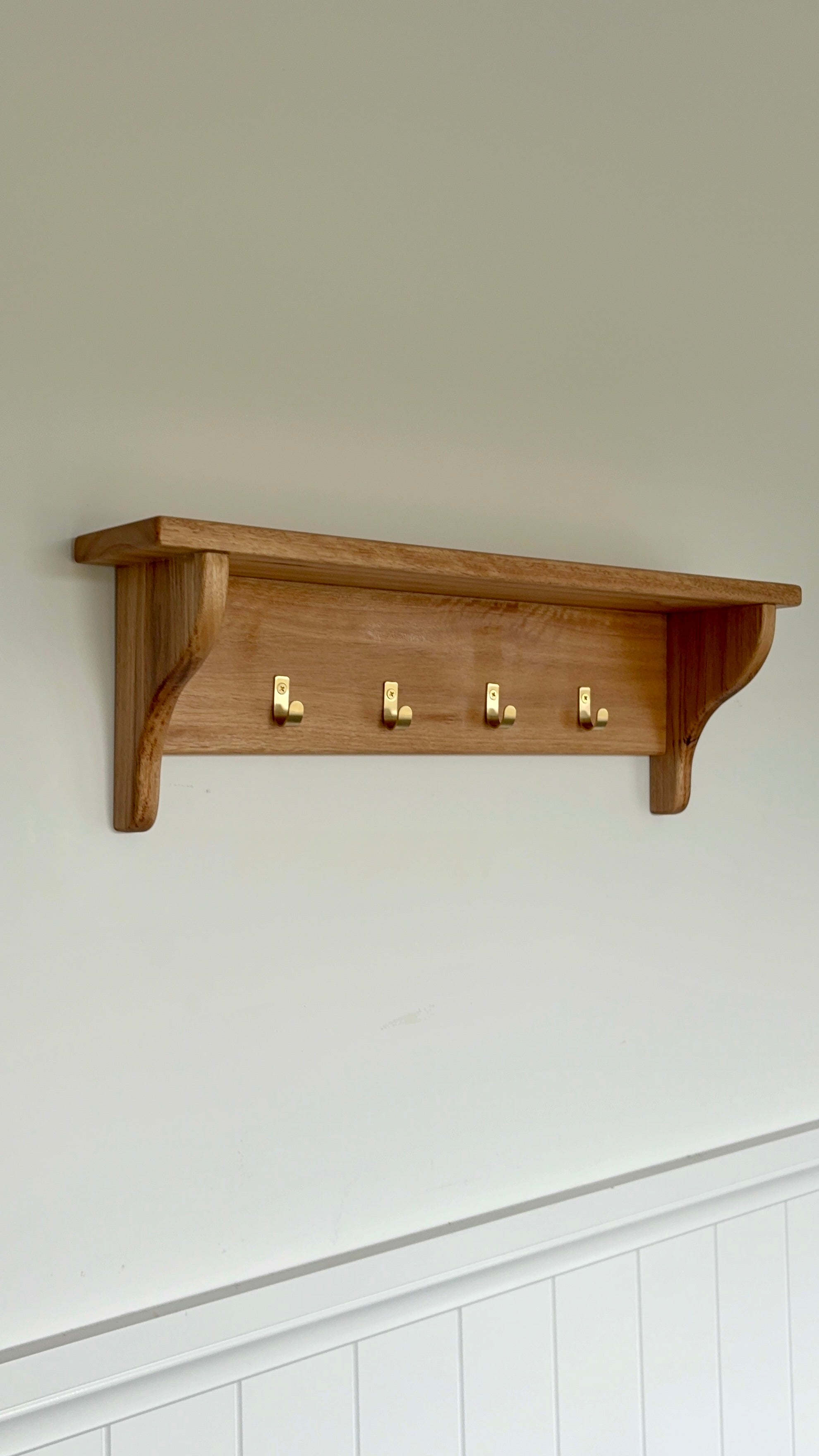 Blackbutt wall shelf with gold hooks