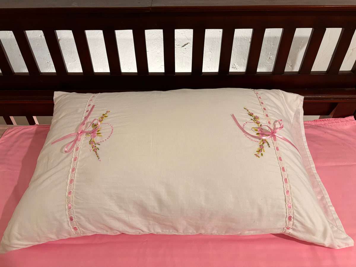 Set of 2 Personalized Floral Ribbon Pillow cases