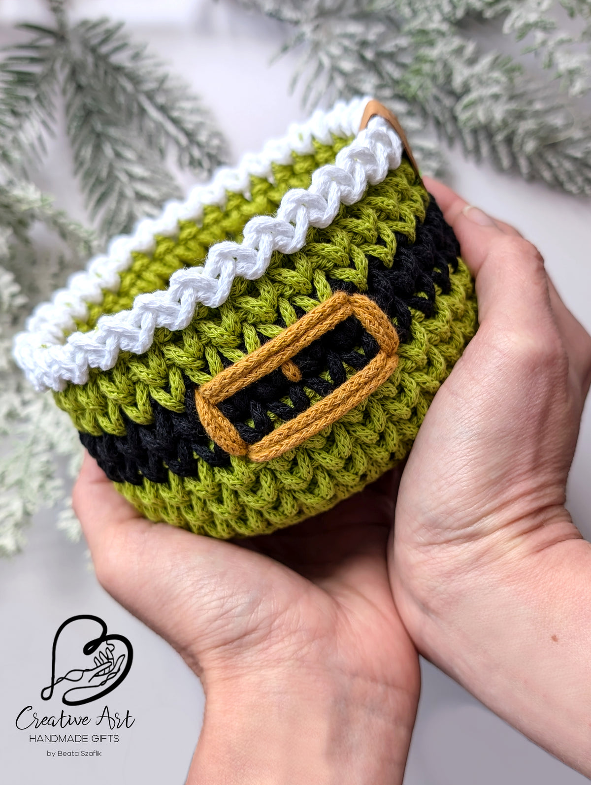 Small Grinch Basket