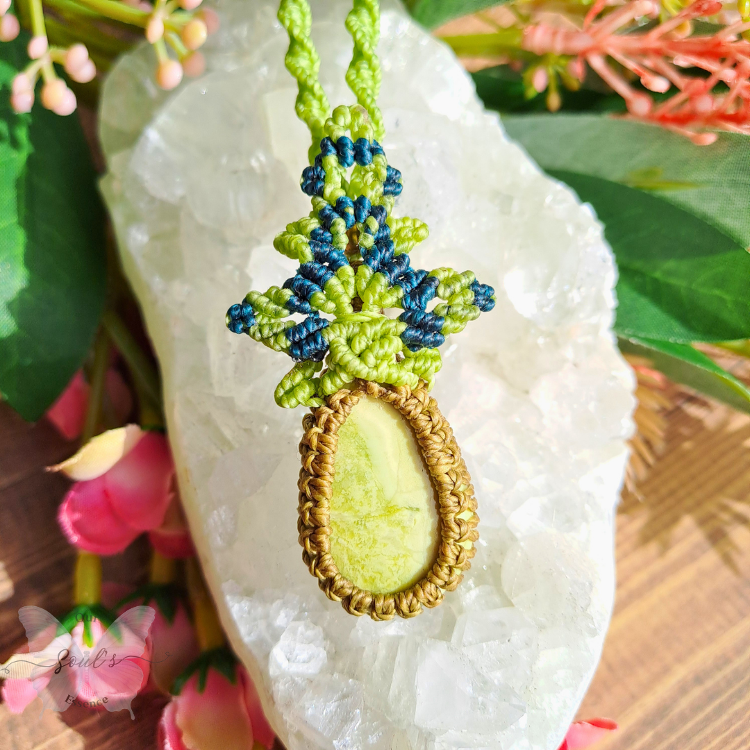 Lemon Chrysoprase Micro Macramé Necklace