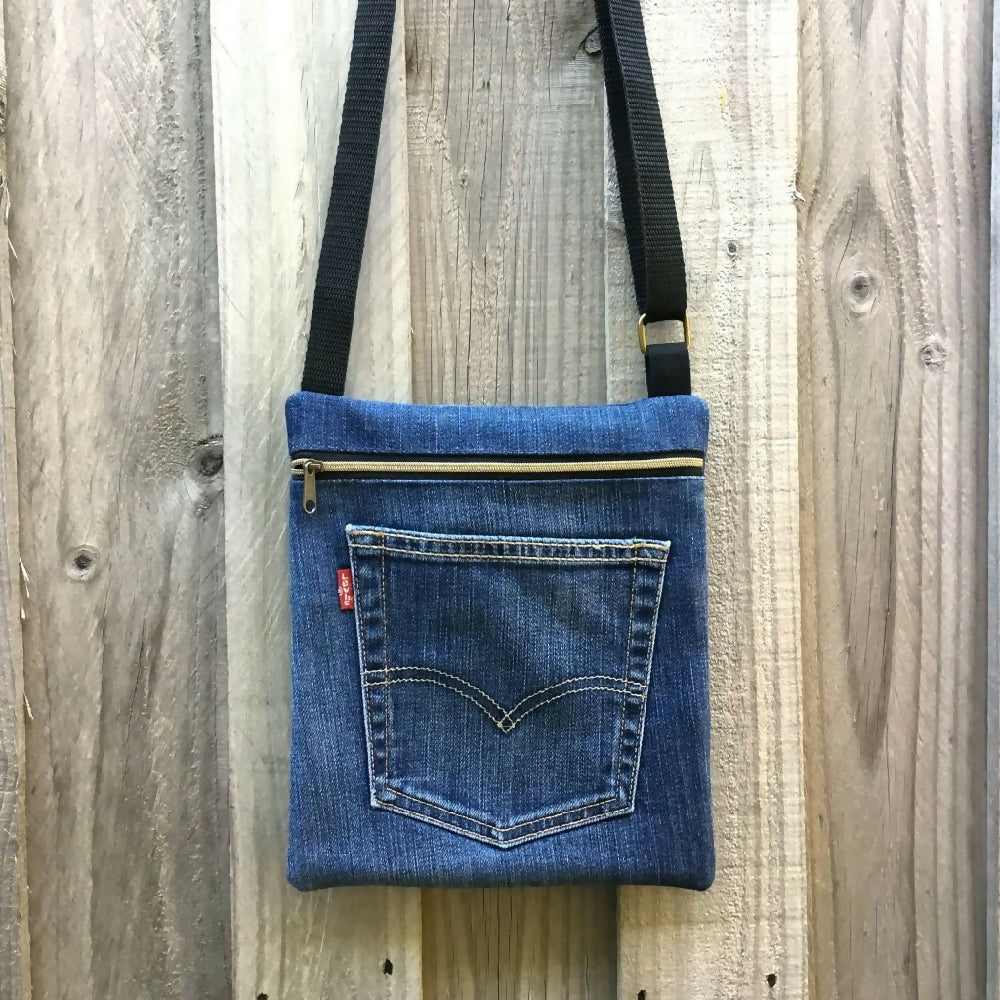 updenim-crossbody-07b