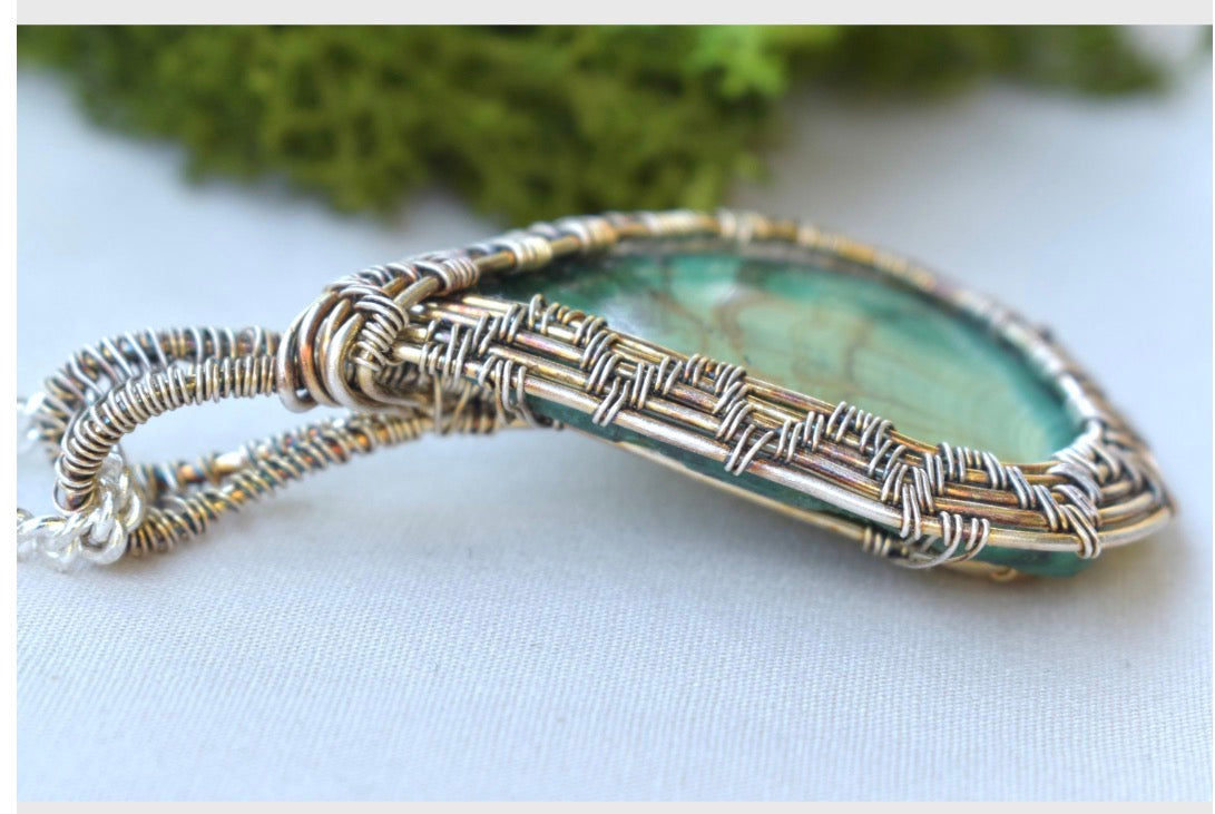 Verdant Relic - Malachite Pendant