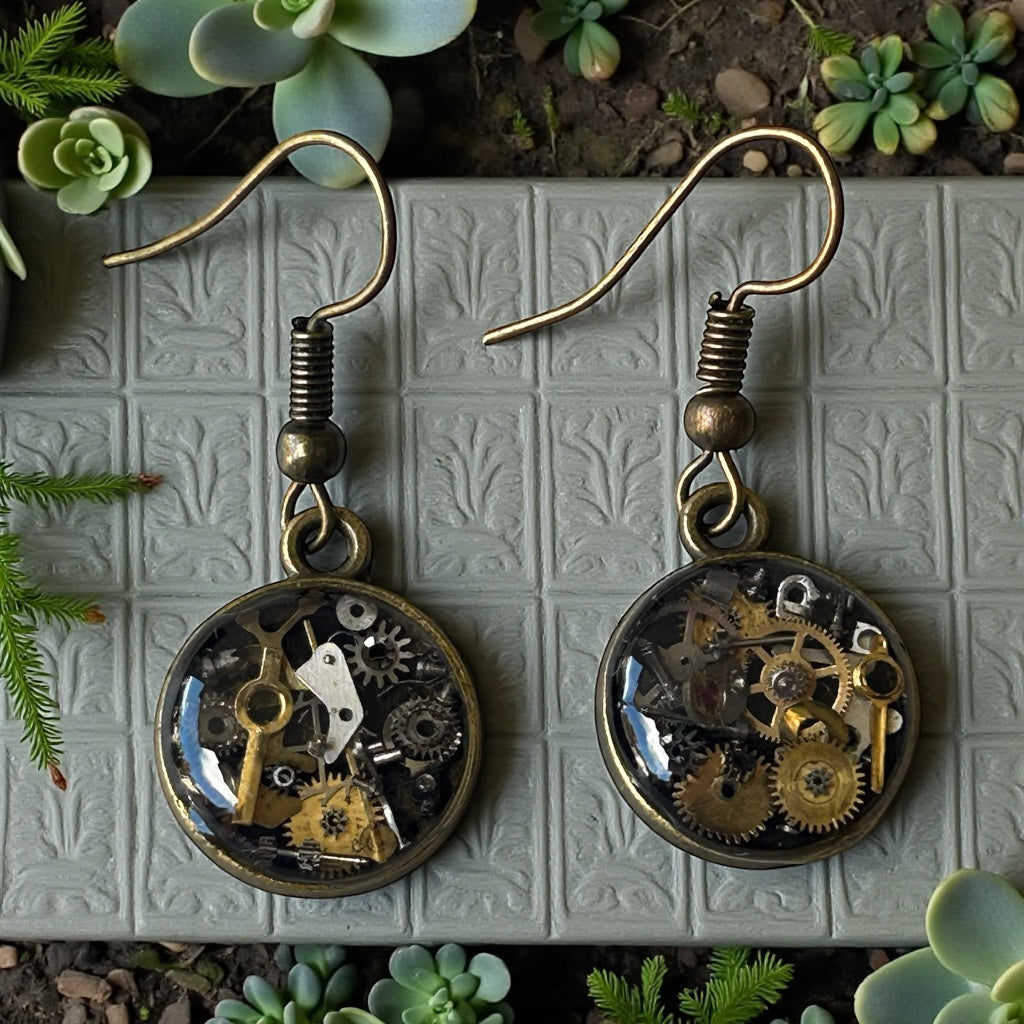 Steampunk watch parts dangle earrings (bronze)