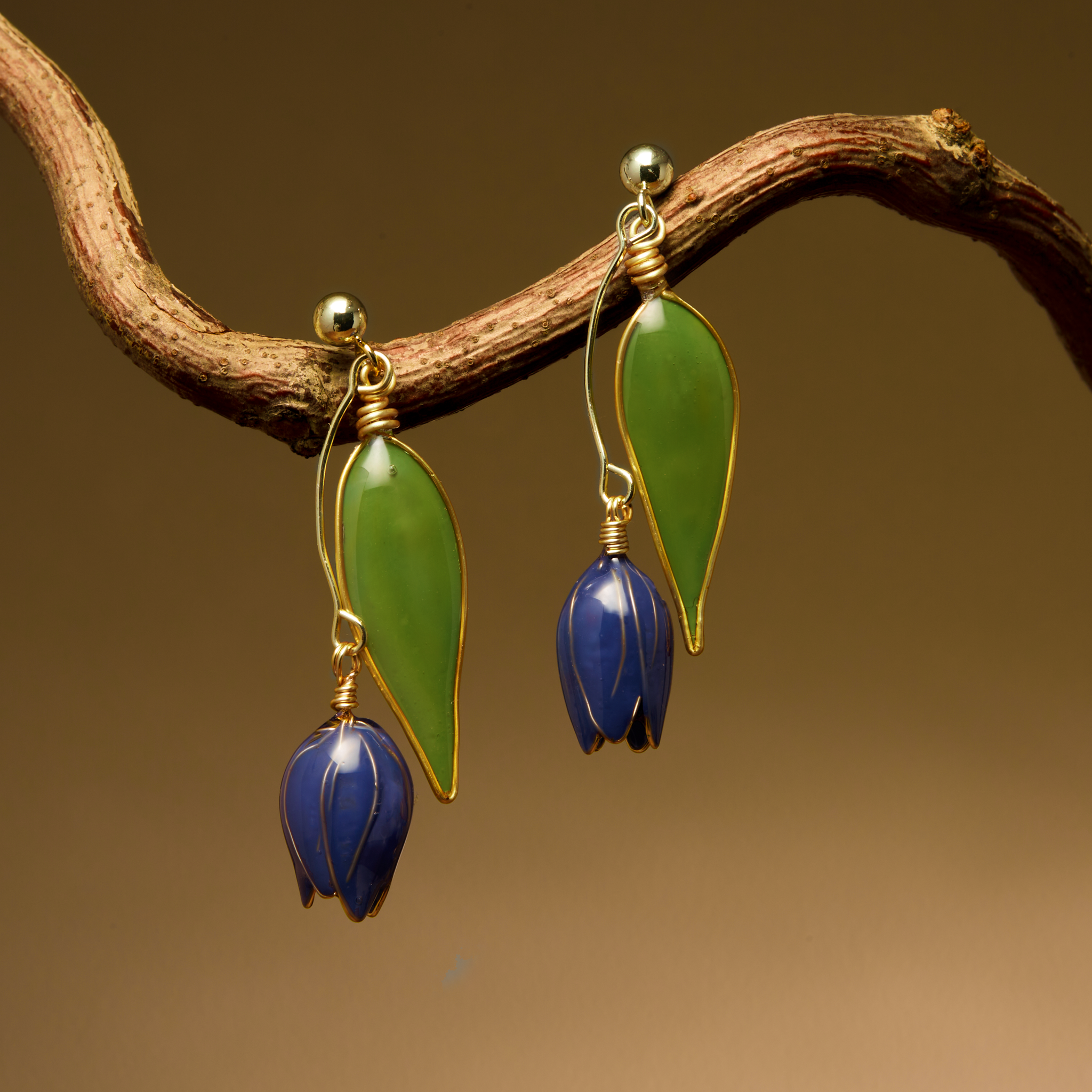 Tulips wire earrings | Handmade Botanical Jewelry