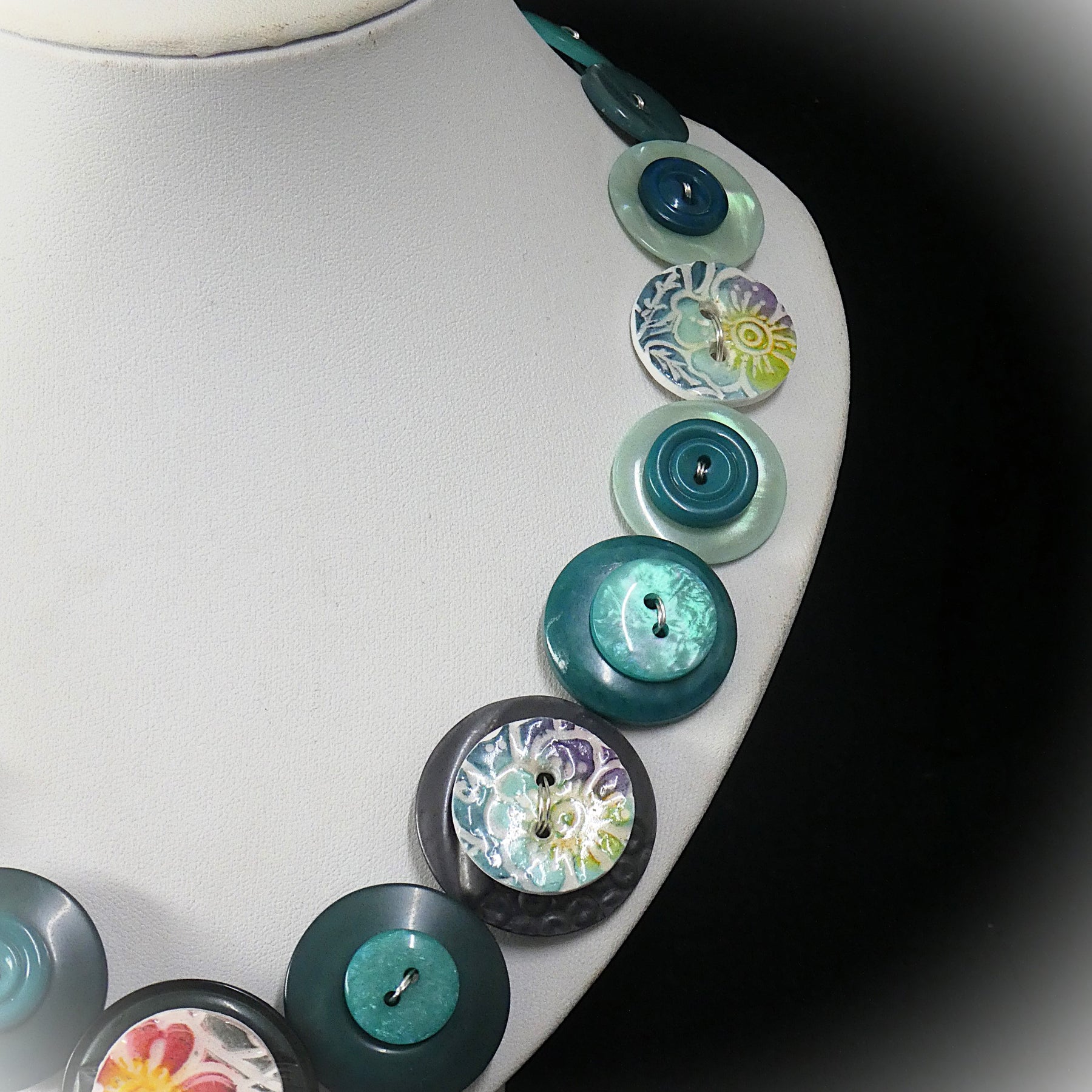 Button necklace and earrings - Blue Lagoon
