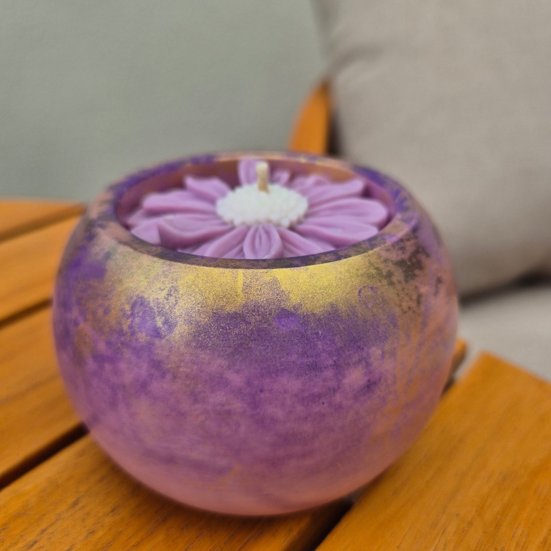 Concrete pot belly bowl candle with black raspberry fragrance