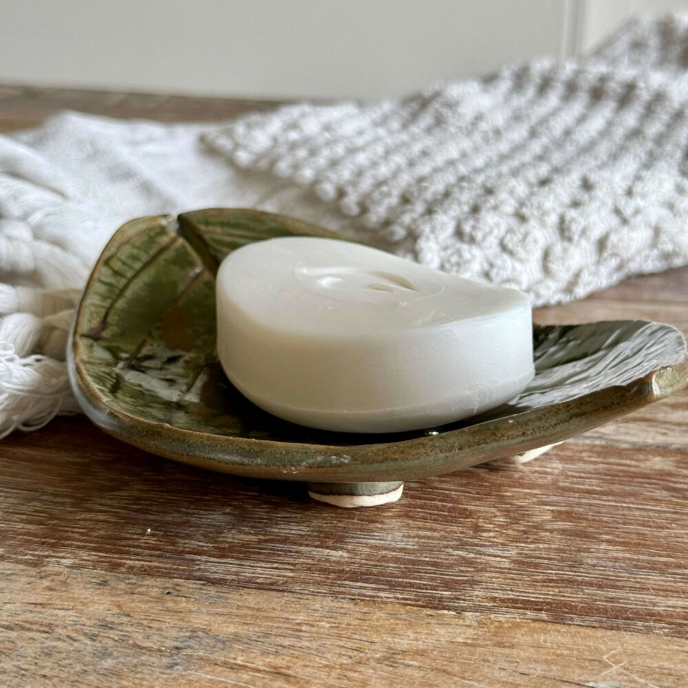 Australian-Ceramic-Artist-Ana-Ceramica-Handmade-Pottery-Ceramics-Health-and-Wellbeing-Bath-Accessories-Handmade-Hydrangea-Leaf-Soap-Dish-Ceramic