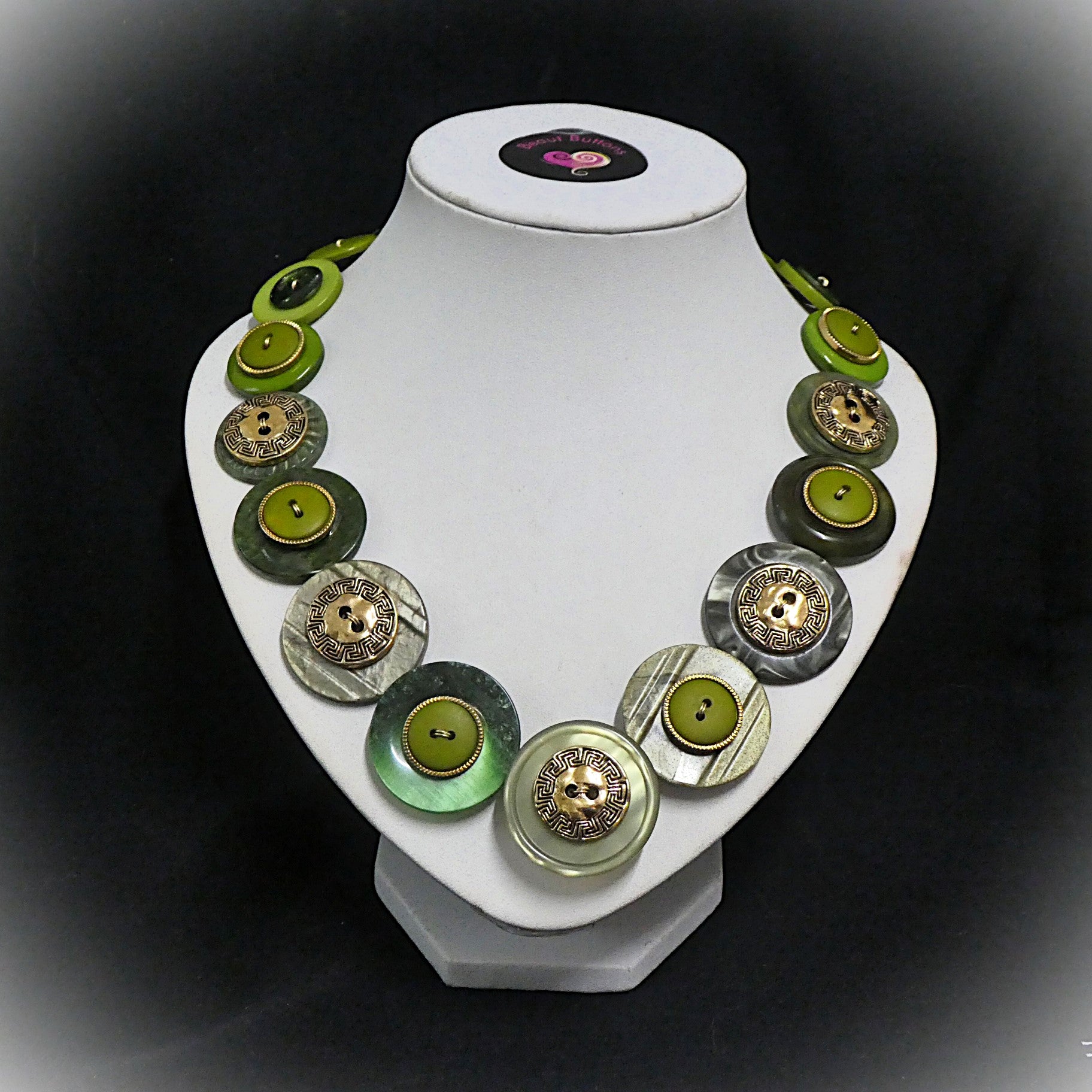 Button necklace - Green and Gold