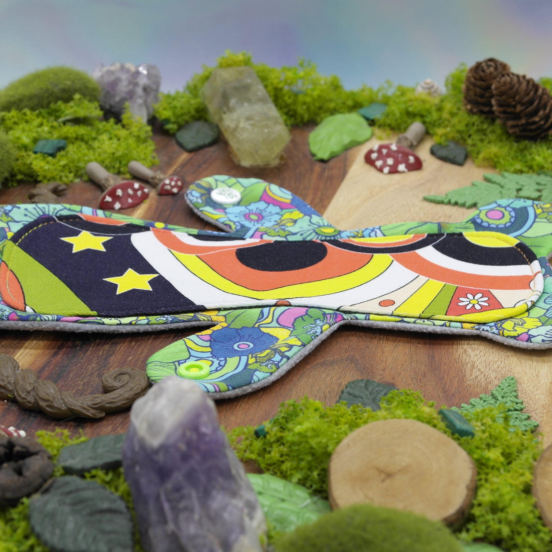 Eco-friendly reusable cloth pad 8" moderate - Cool bear