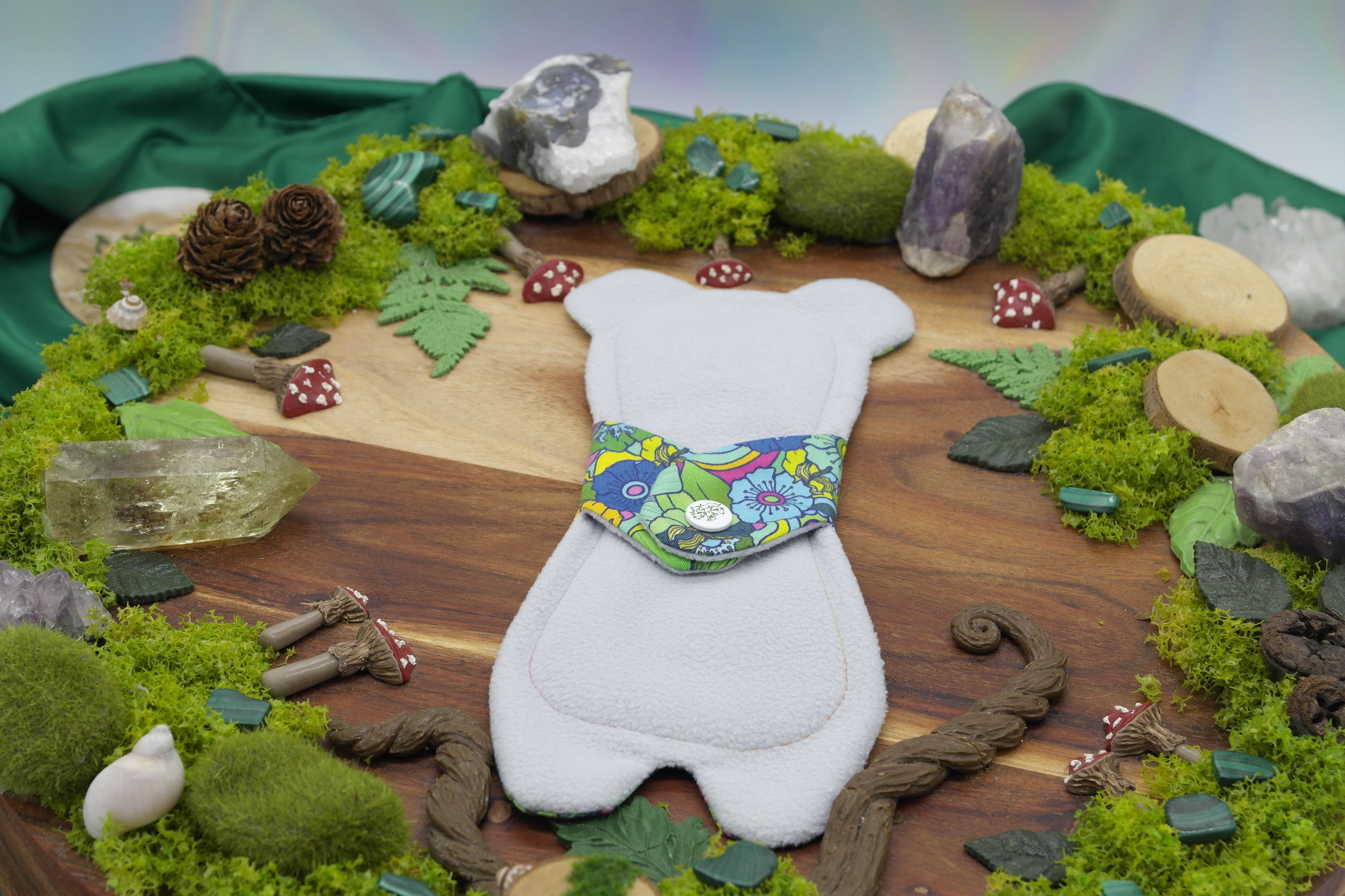 Eco-friendly reusable cloth pad 8" moderate - Cool bear