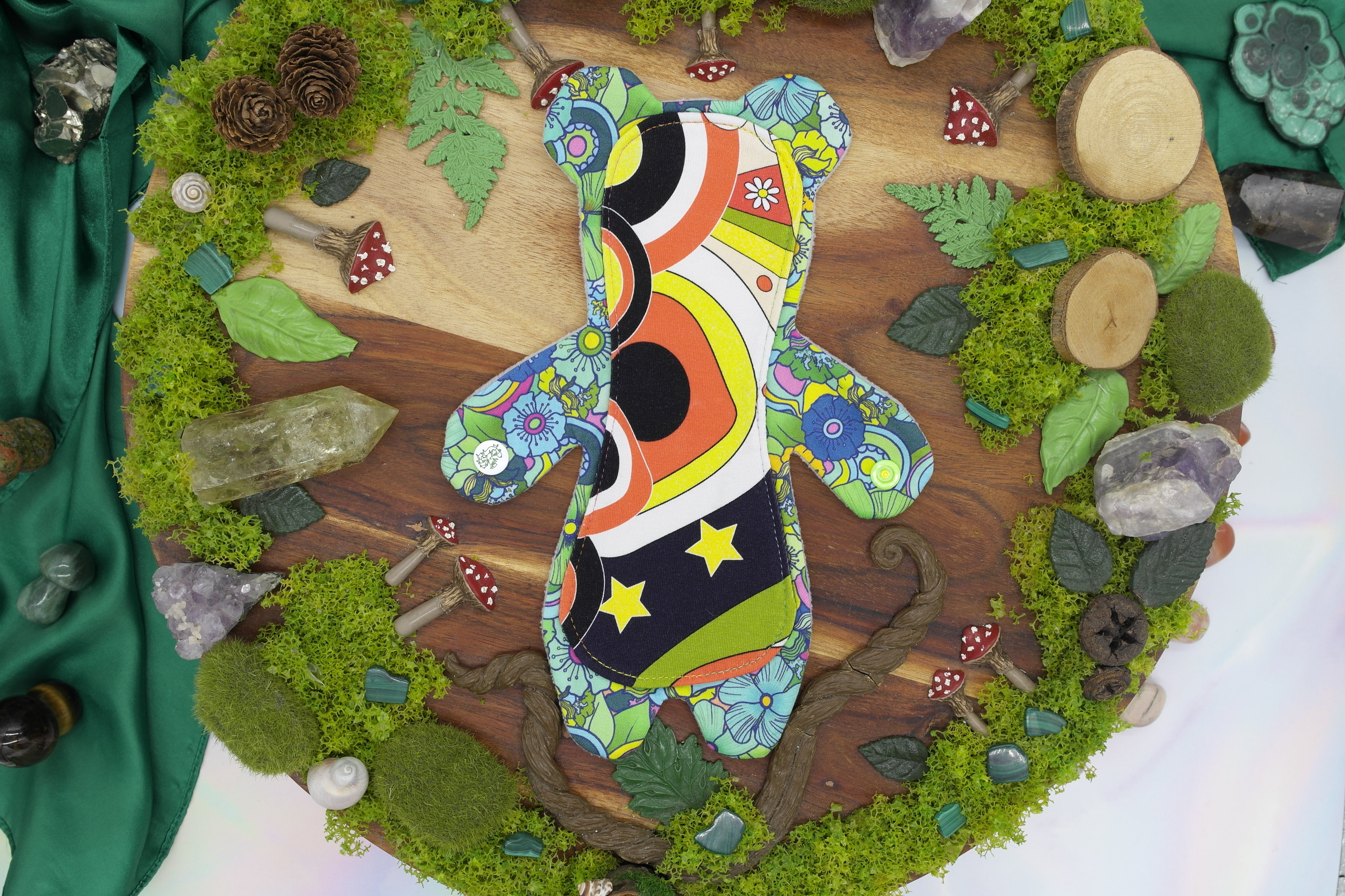 Eco-friendly reusable cloth pad 8" moderate - Cool bear