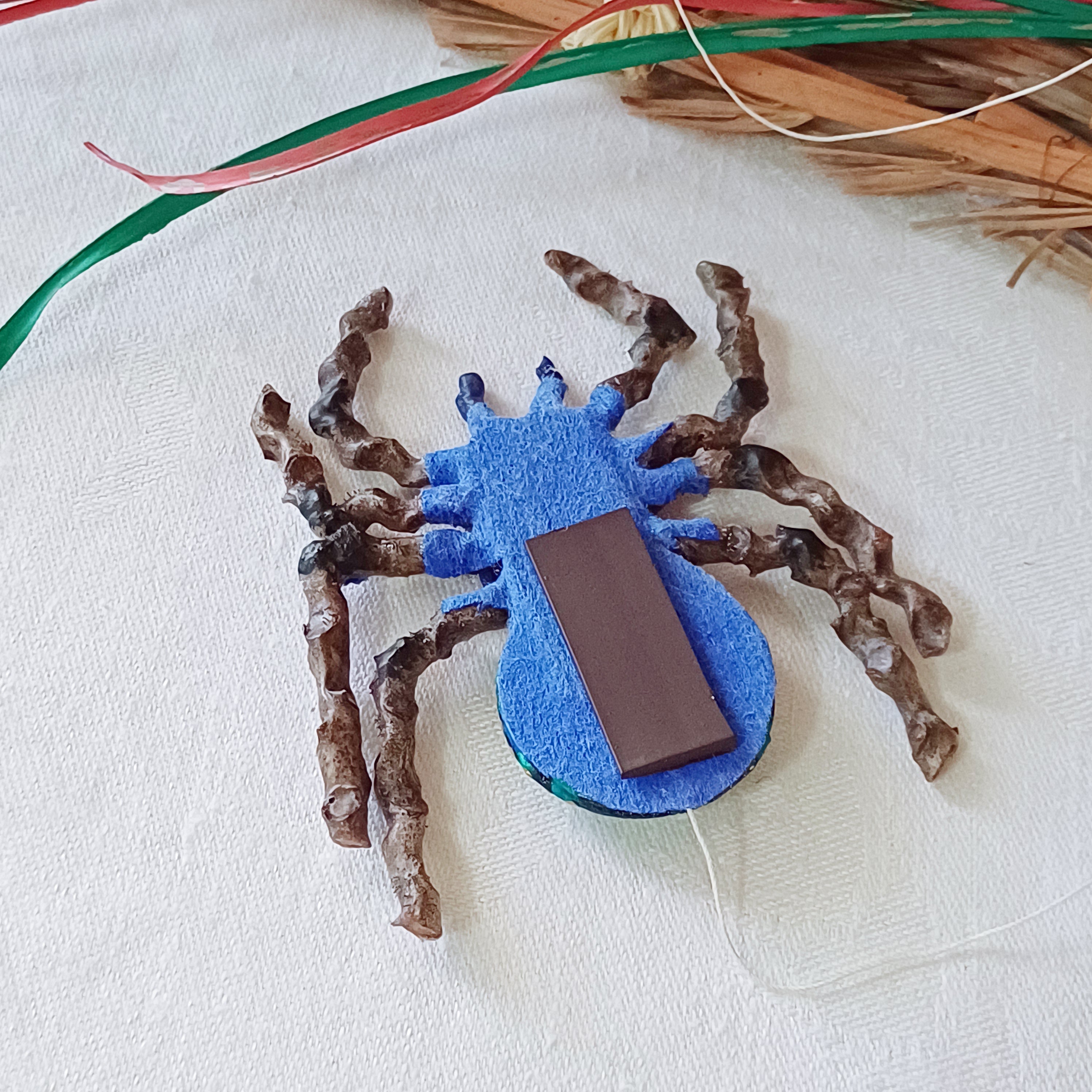 Palm spider keepsake - blue, teal, gold - magnet, thread - gift box - Handmade by Kantakoru