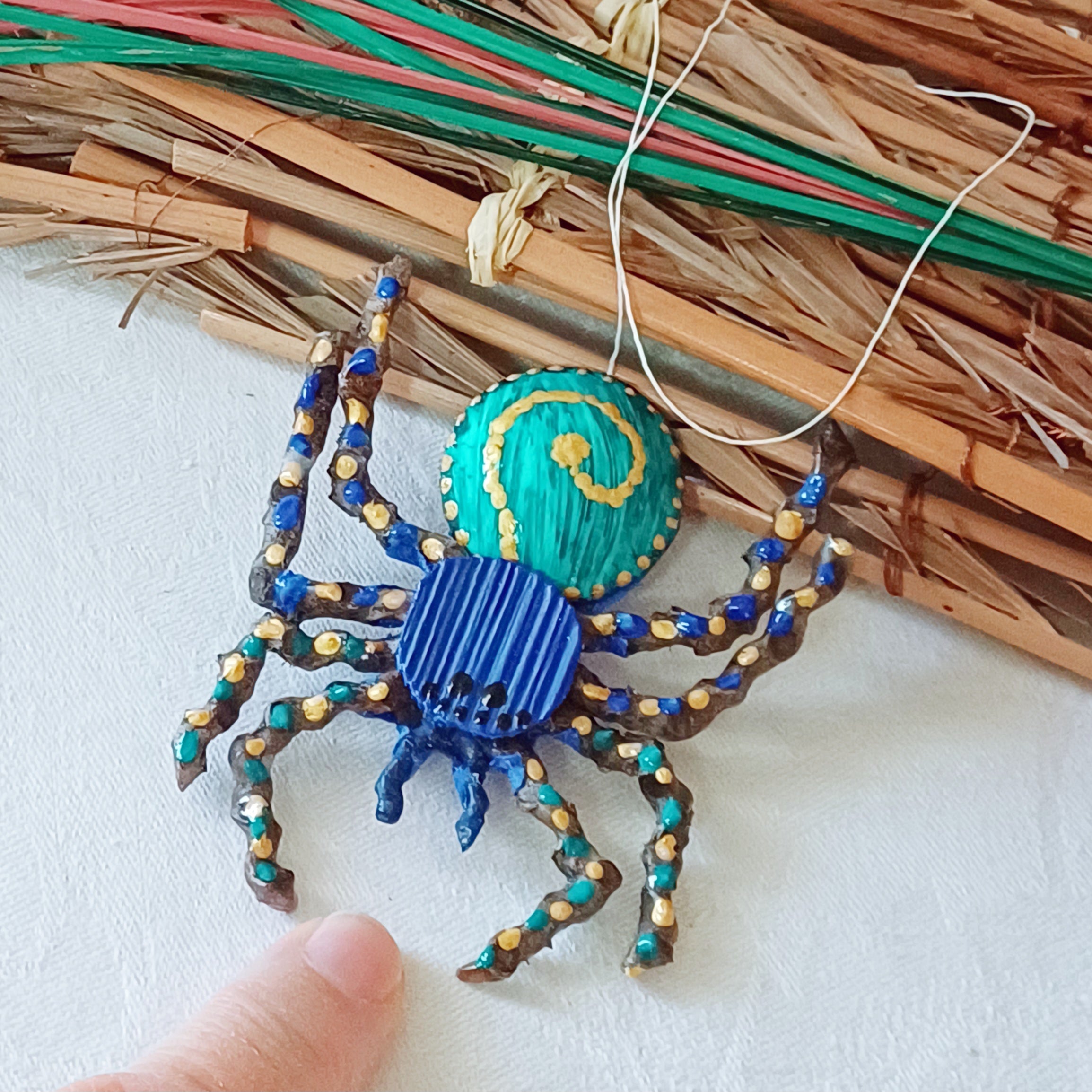 Palm spider keepsake - blue, teal, gold - magnet, thread - gift box - Handmade by Kantakoru