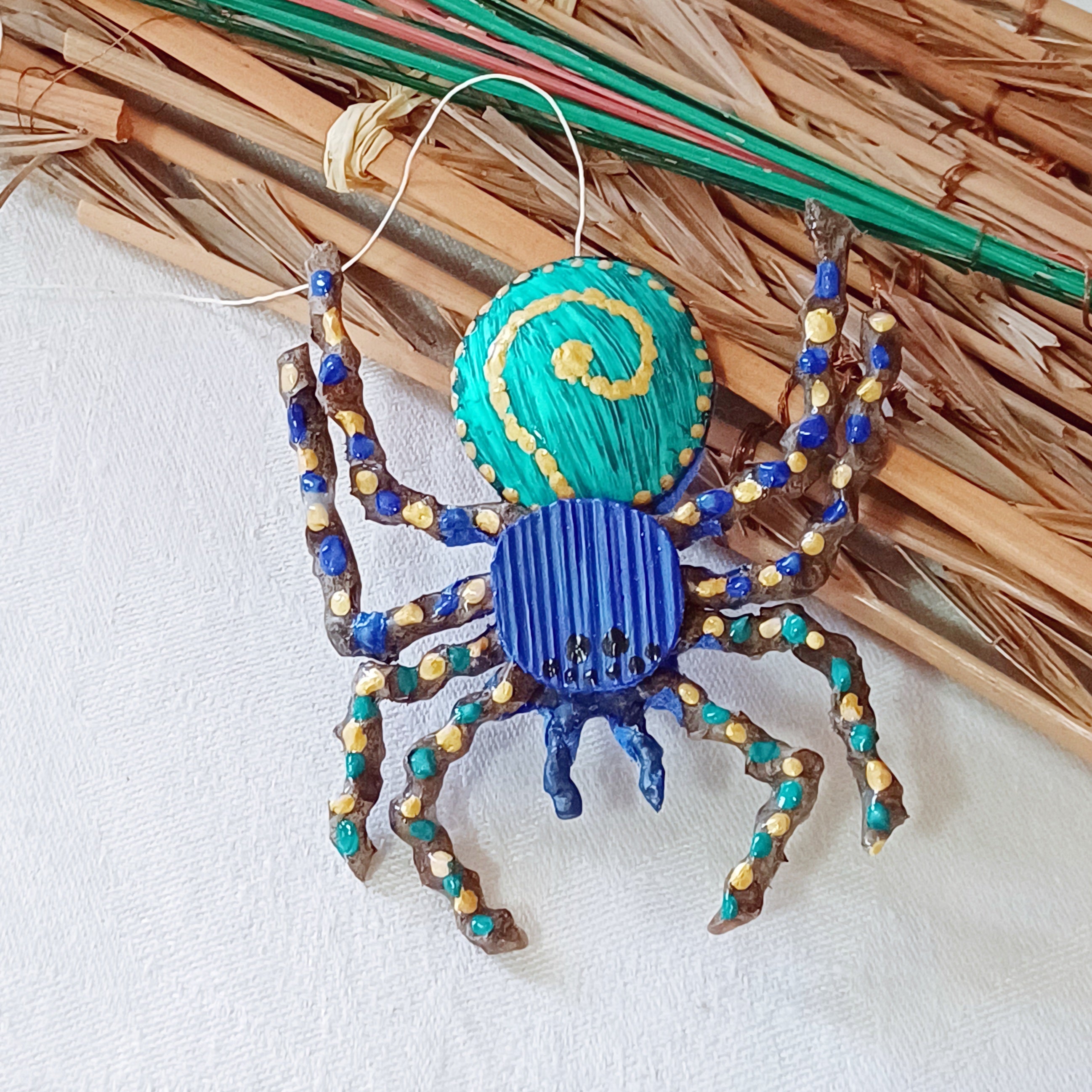 Palm spider keepsake - blue, teal, gold - magnet, thread - gift box - Handmade by Kantakoru