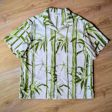 Upcycled Vintage 1970s Cotton Unisex Button-up Shirt (Green Bamboo & White / Size M)