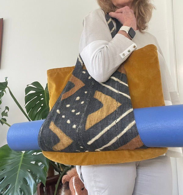 Amber Velvet/Geometric Yoga Bag