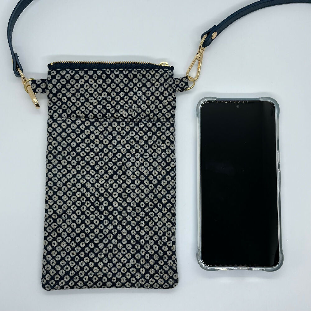 Crossbody phone bag