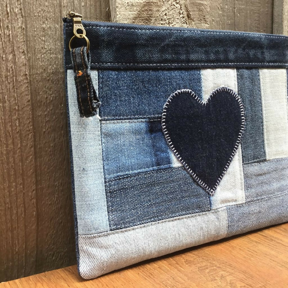 Upcycled-denim-pouch-13d