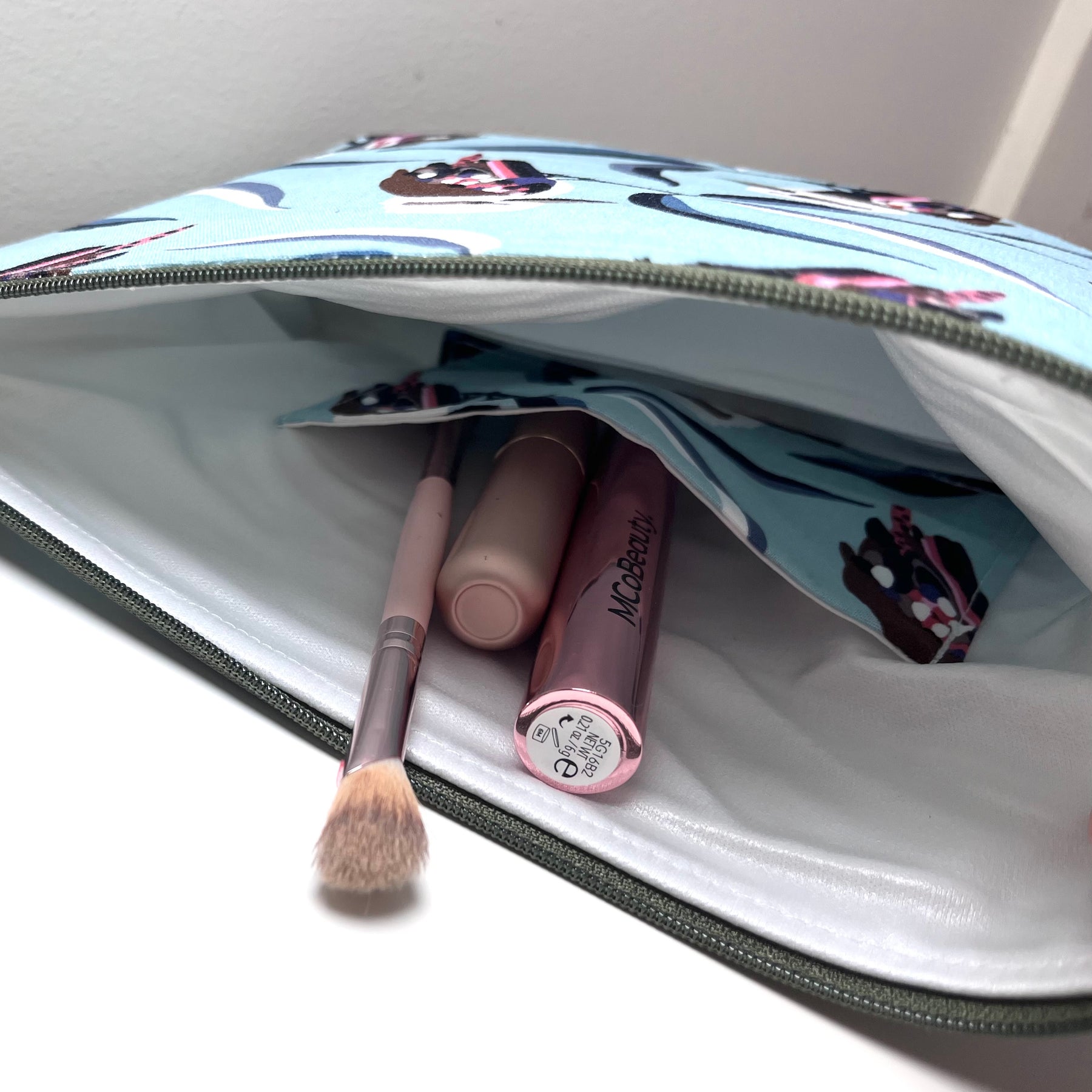 Kookaburras toiletries bag