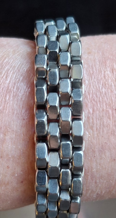 Unisex bracelet made with stainless steel hex nuts