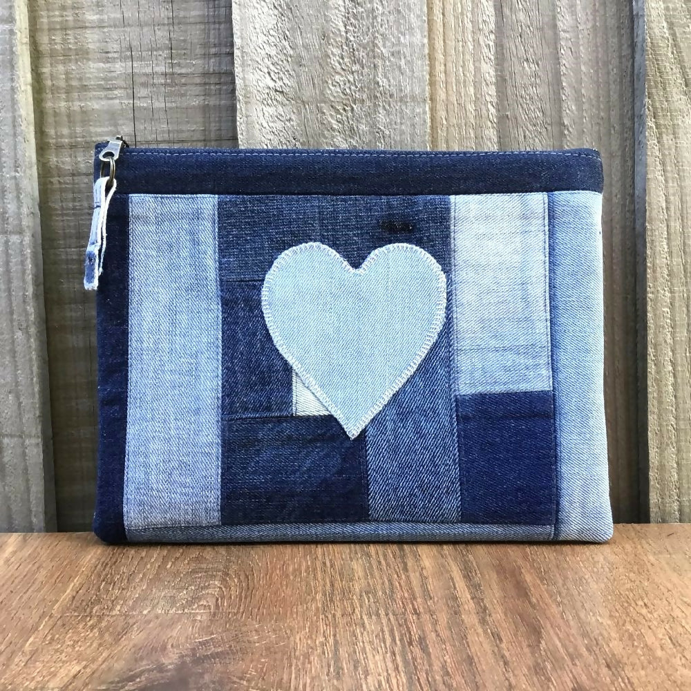 Upcycled_denim_pouch_12a