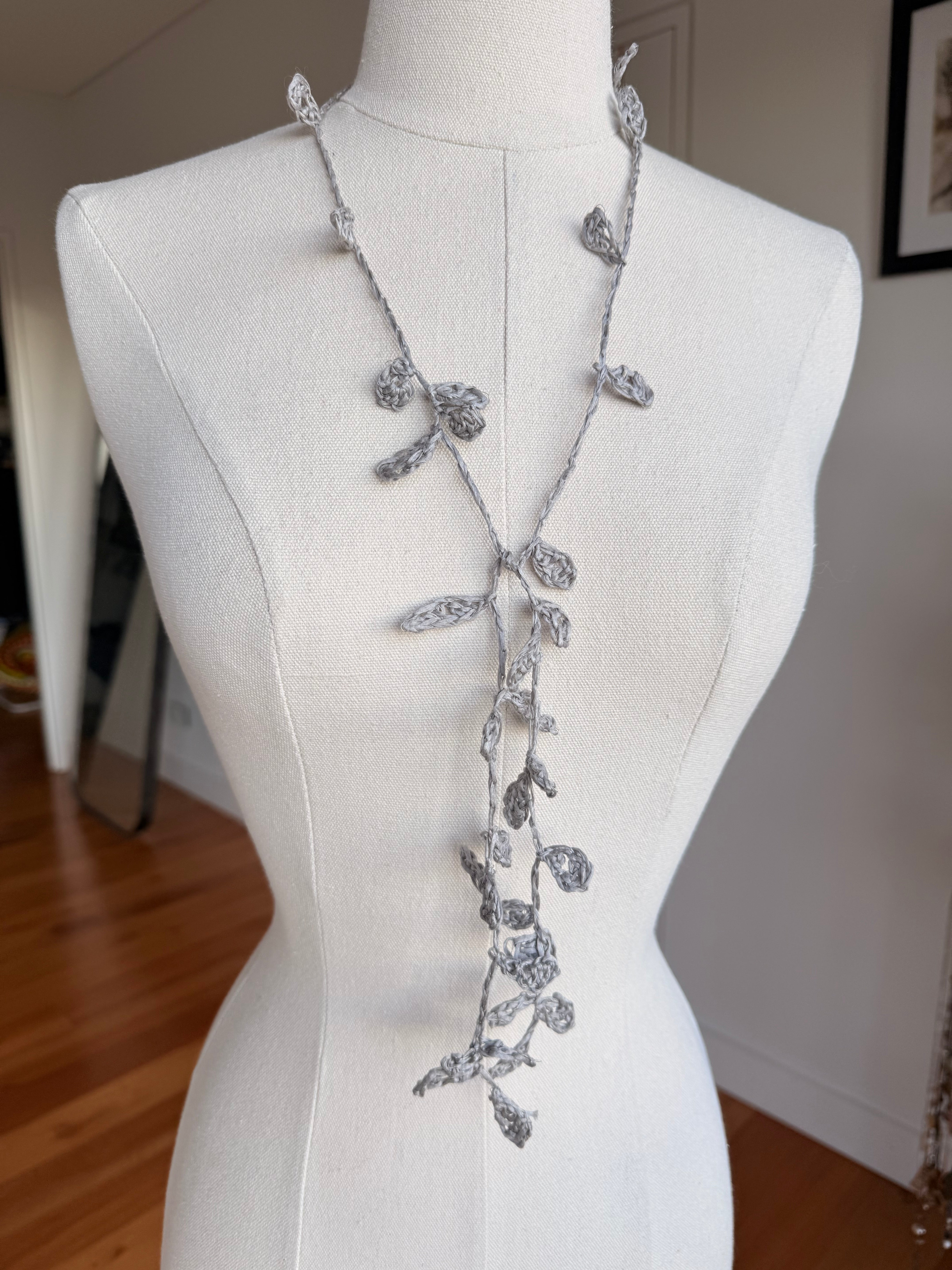 Travel light - Lariat neckpieces.