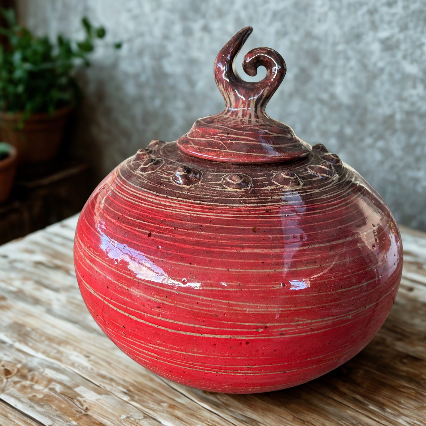 Ceramic red urn