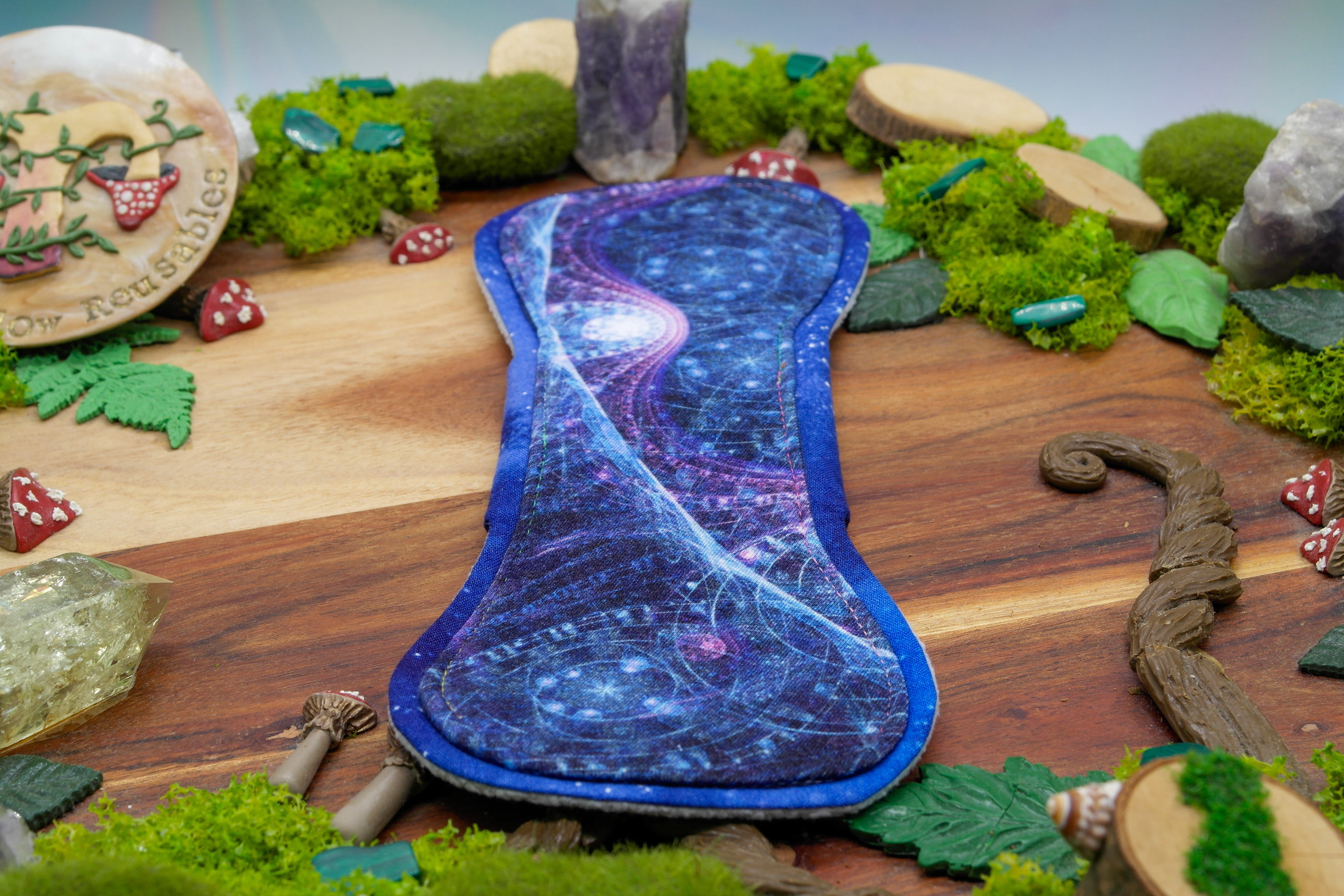 Eco friendly Reusable cloth pad 10" Moderate (Flutter) - interstellar