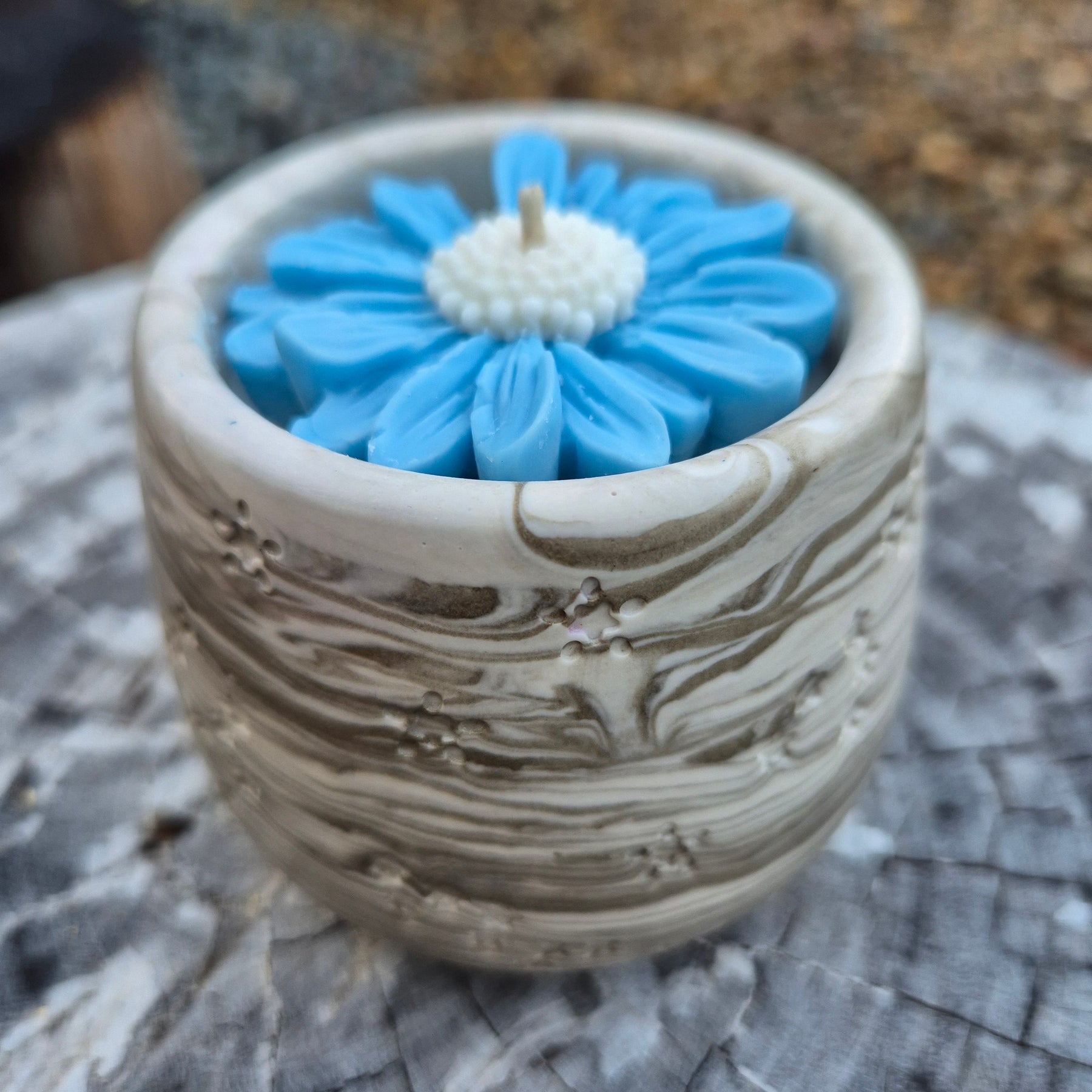 Concrete soy wax tub candle scented with lavender and rose