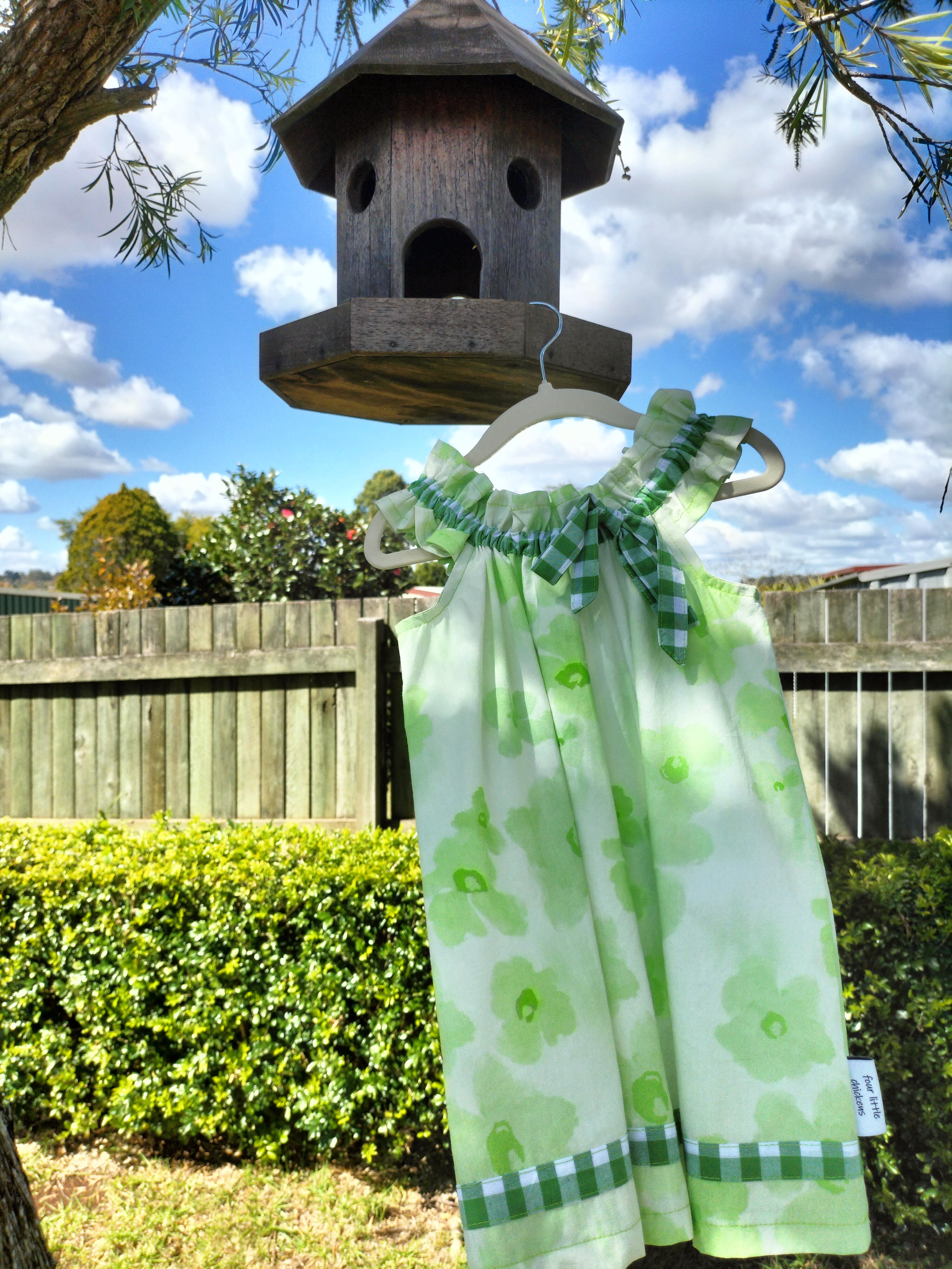 Sofia Dress – Green flowers