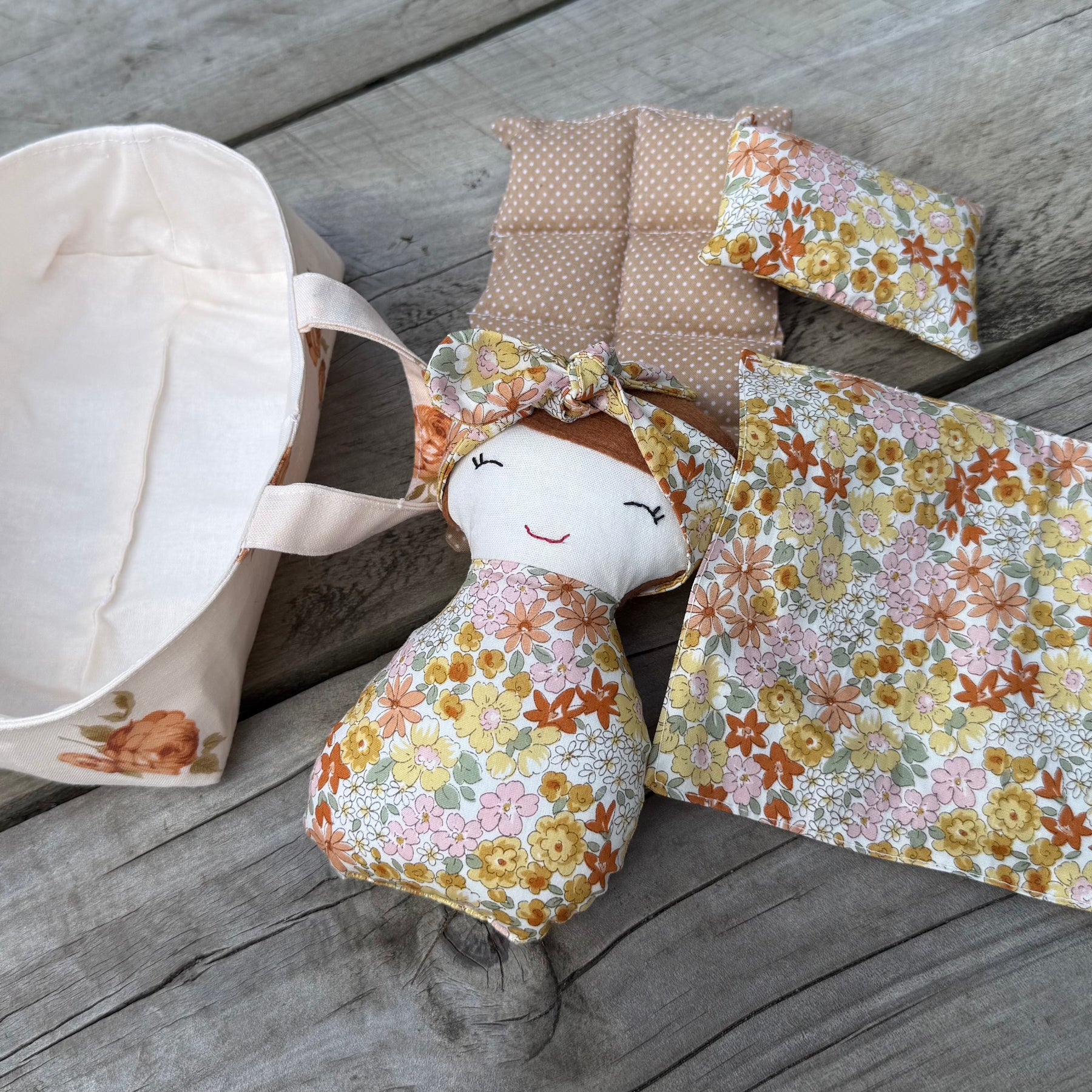 Baby doll and carry baskets playset