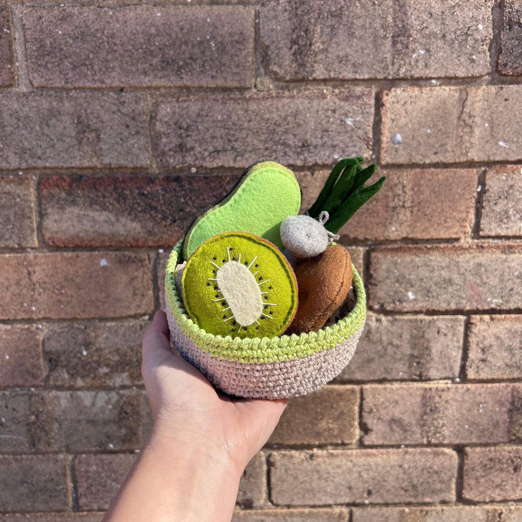 Kiwi and veggies, crochet basket, felt play food, toddler gift value pack