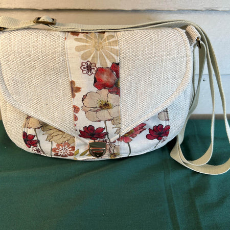 Sweetheart Crossbody Handbag