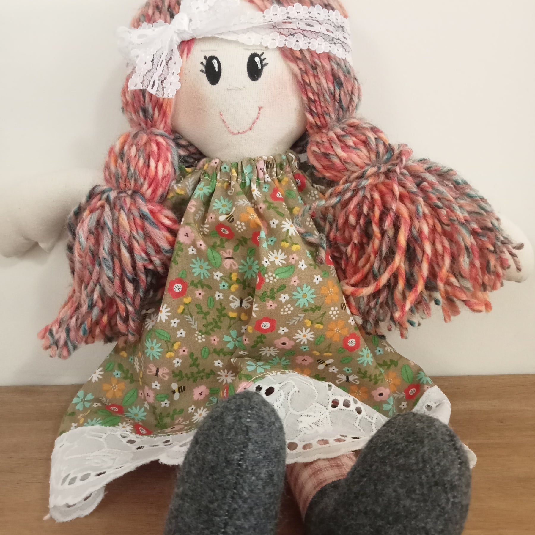 Rag Doll / Happy Doll - Honey Bee