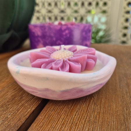 Small organic shape concrete bowl candle with sandalwood