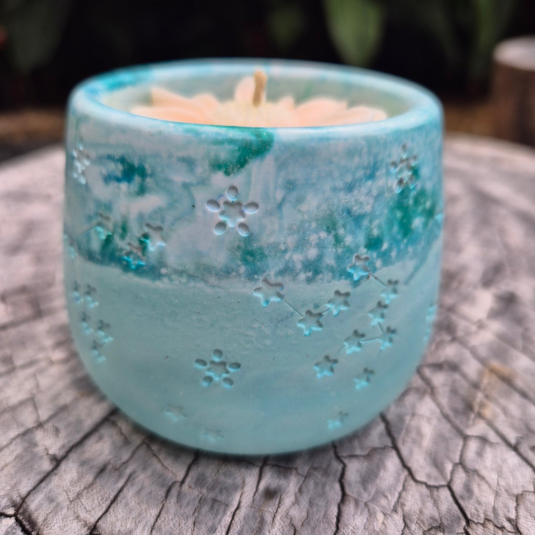Aqua concrete tub candle with soy wax and sandalwood fragrance