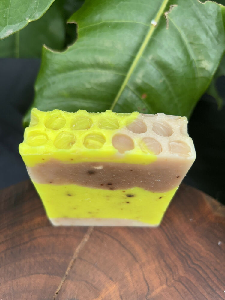 Manuka honey and bee pollen soap