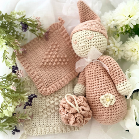 Handmade Crochet Baby Sleepy Doll Gift Set, Newborn Baby Gift Pack