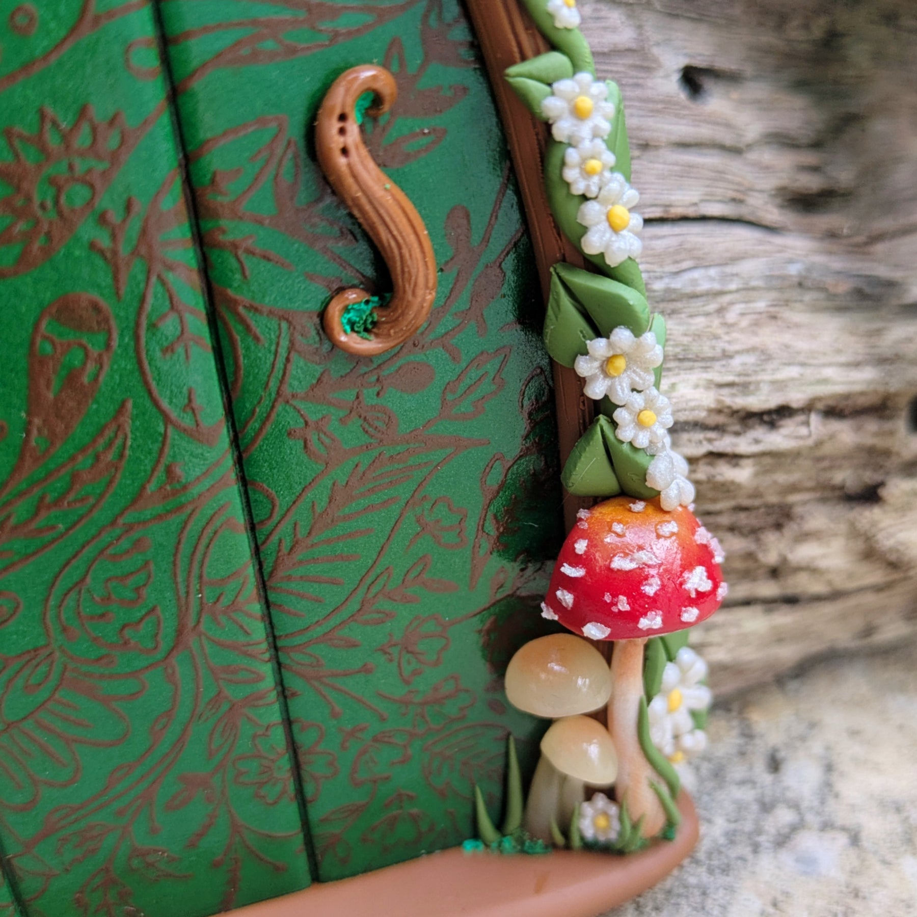 Enchanted Green Lady Woodland Fairy Door