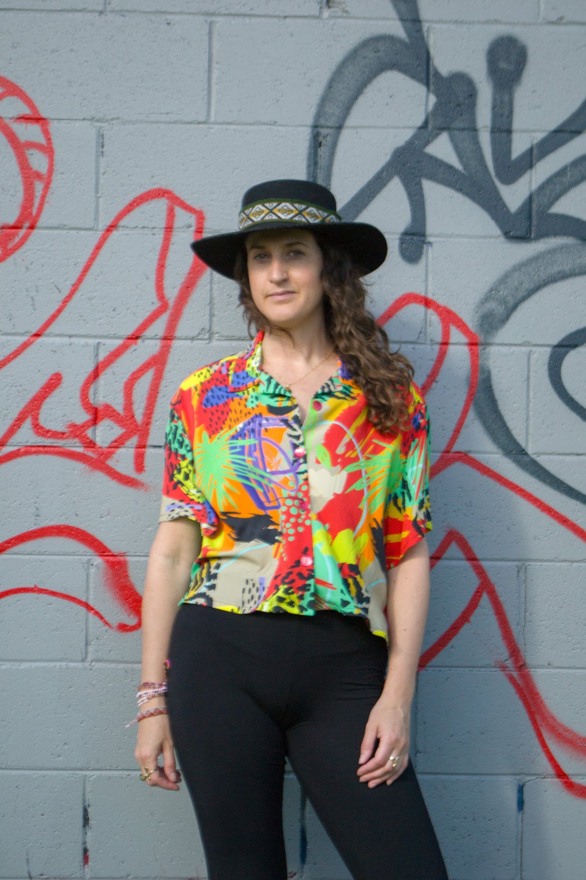 Crop Classic Cut Camp Collar Button-up Shirt Rayon (Multicolour / Size XL)