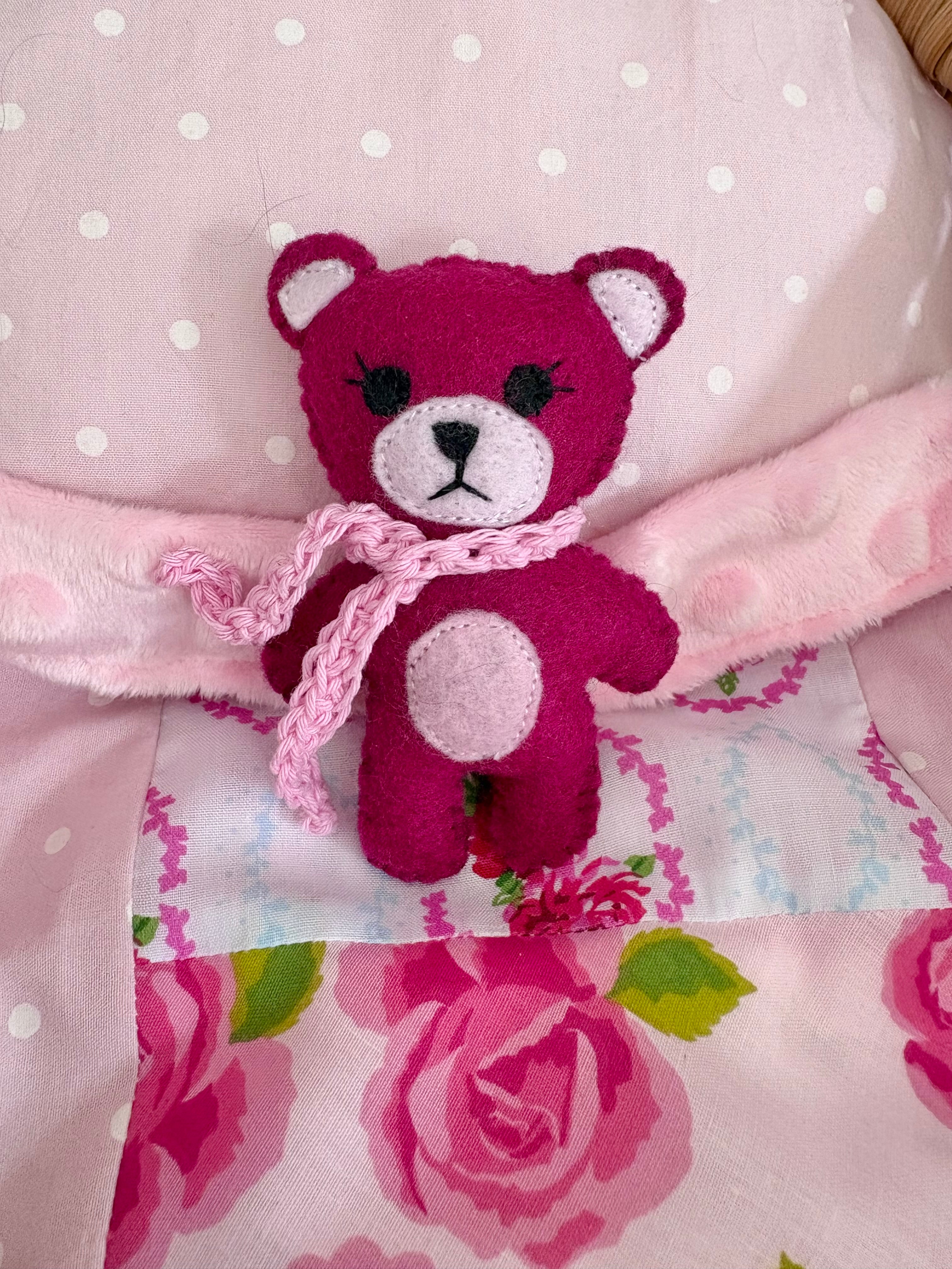 Handmade Felt Teddy Teddy Bear with Crochet Scarf – Mini 10cm Plush Toy – Pocket Bear Gift – Cute Handmade Keepsake