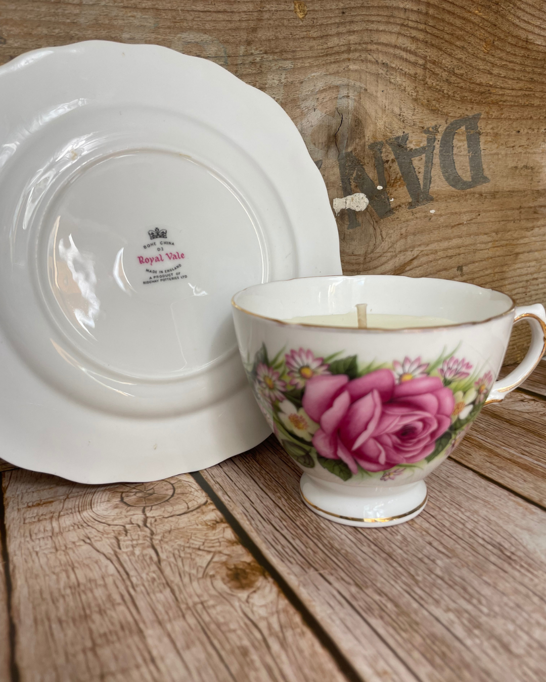 Vanilla Dreams | Natural Soy Candle in a Vintage Porcelain Rose Trio