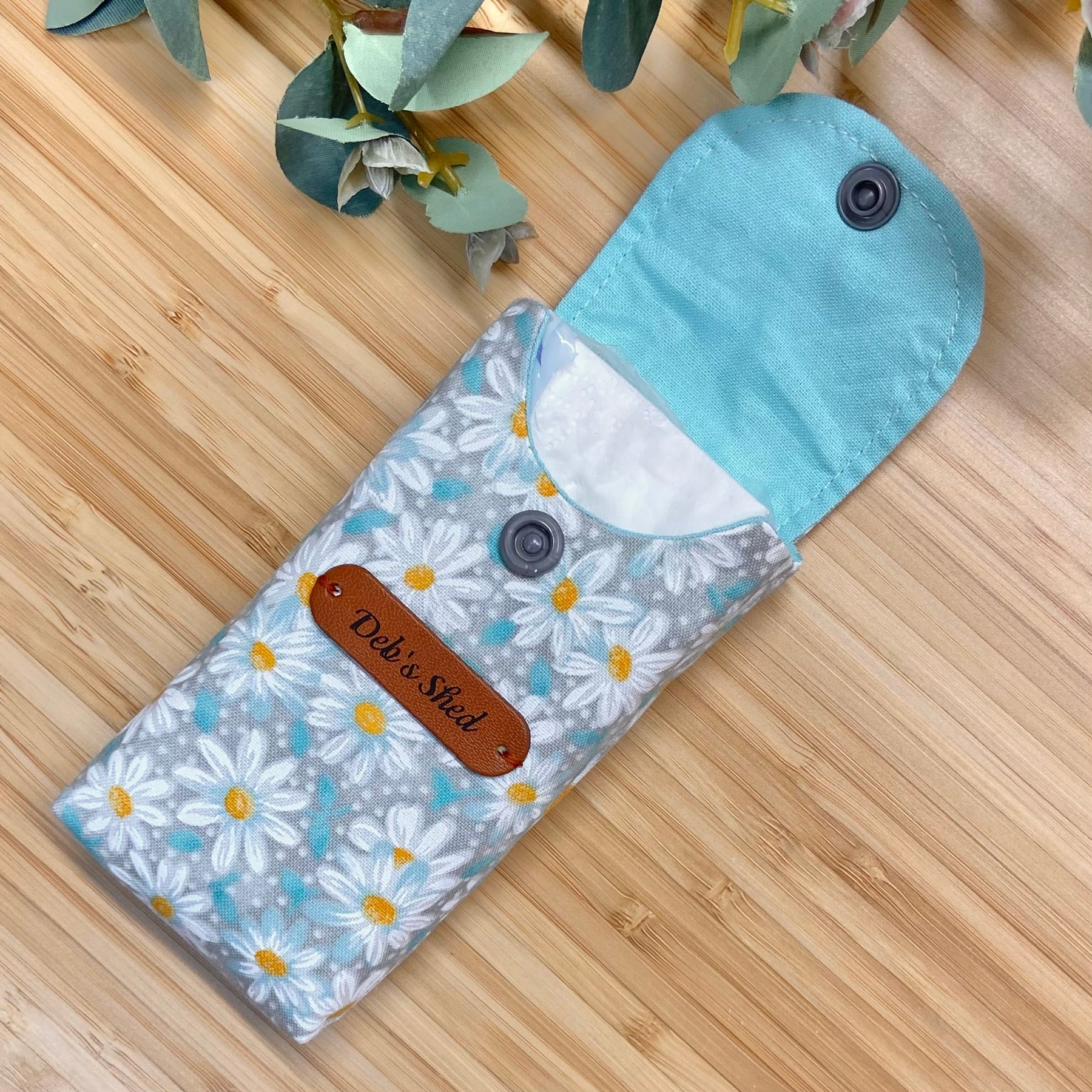 Tissue Wallet Ruler Floral Tissue Wallet