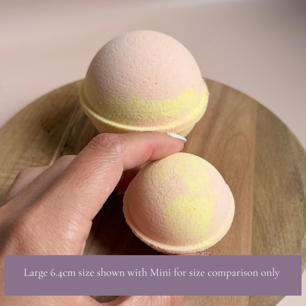 Luminous Glow Bath Bomb | Citrus, Magnolia, Amber & Musk — 6.4cm