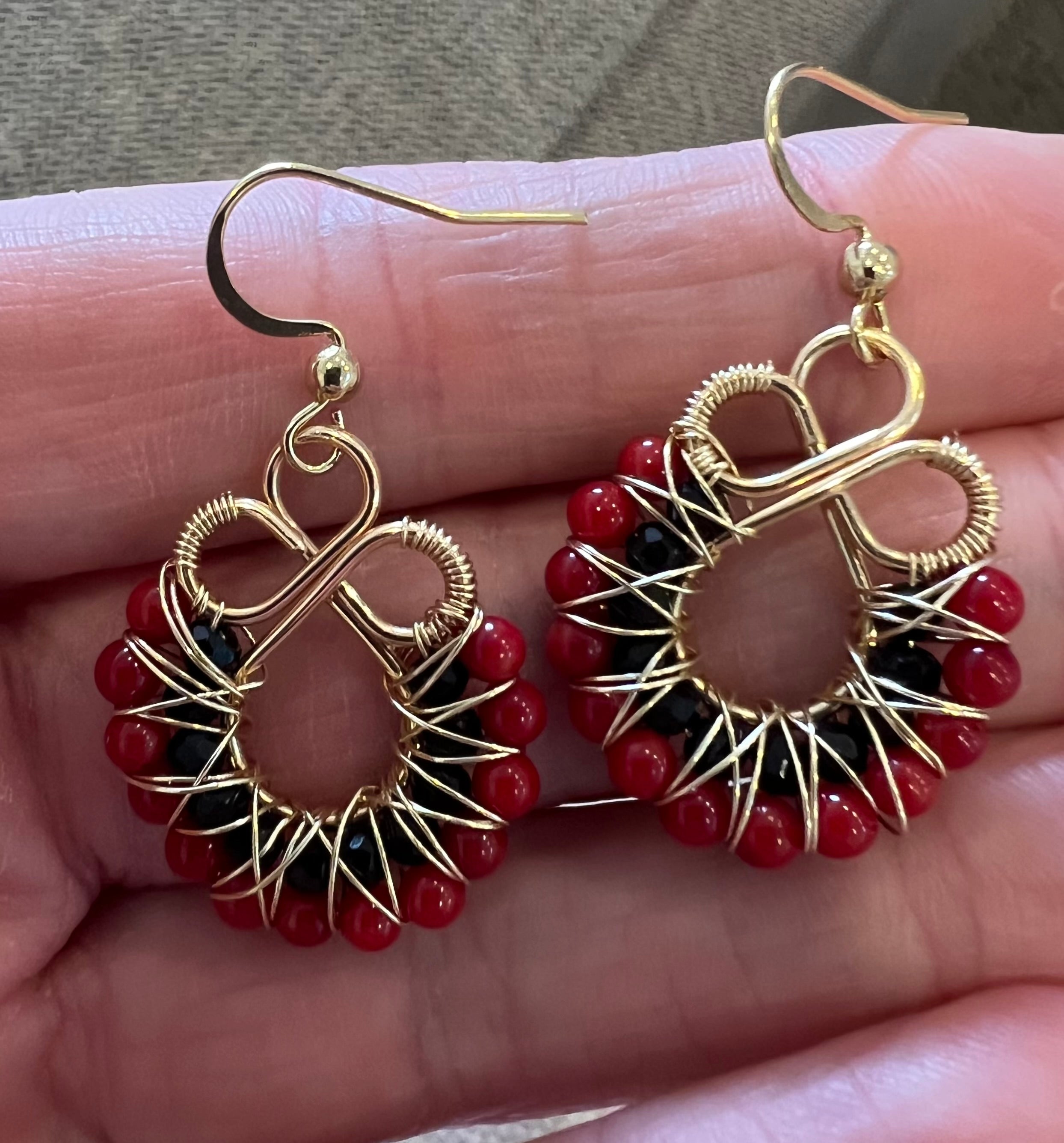 Gold onyx and red coral earrings