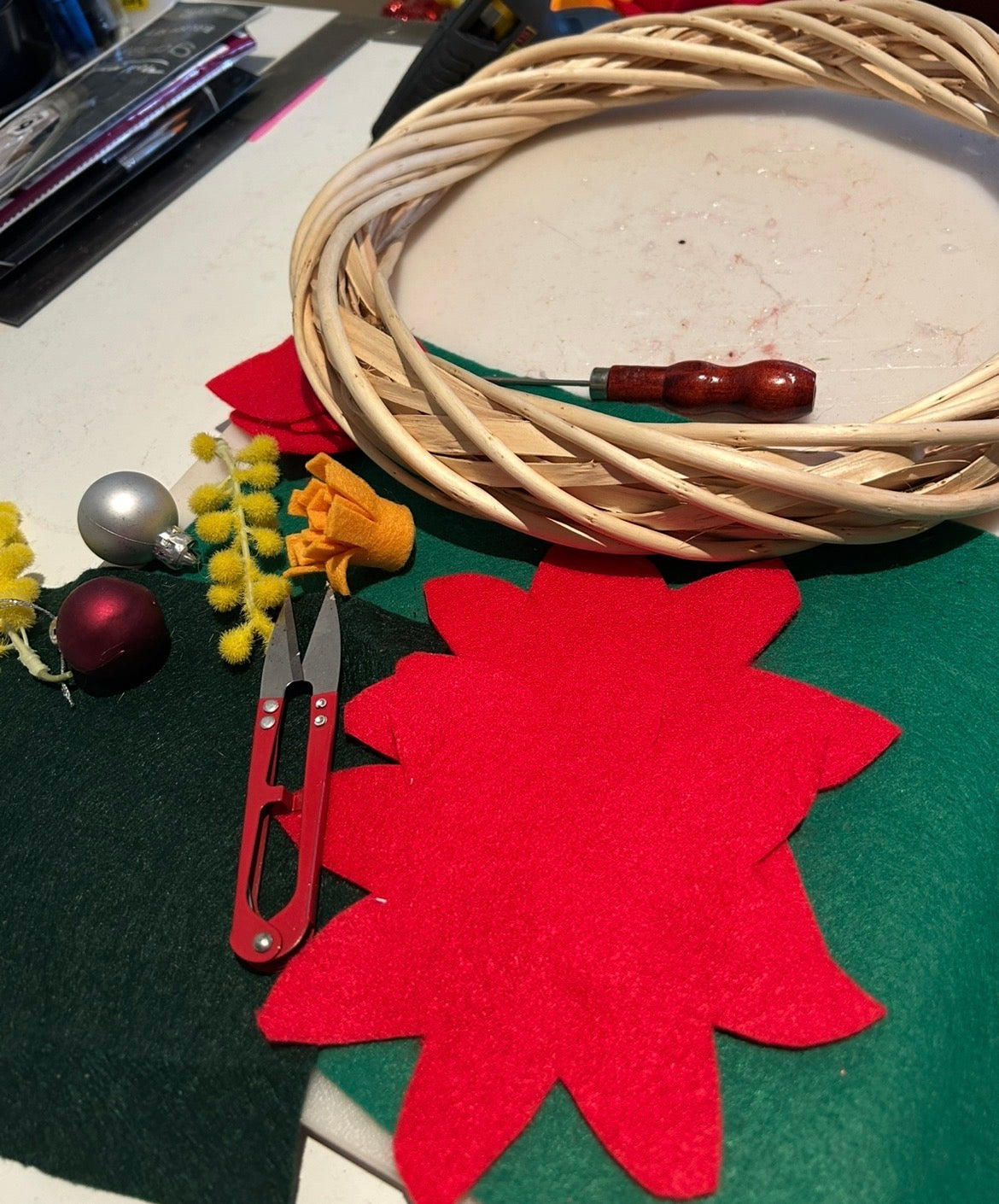 Aussie Wildflower Christmas Wreath