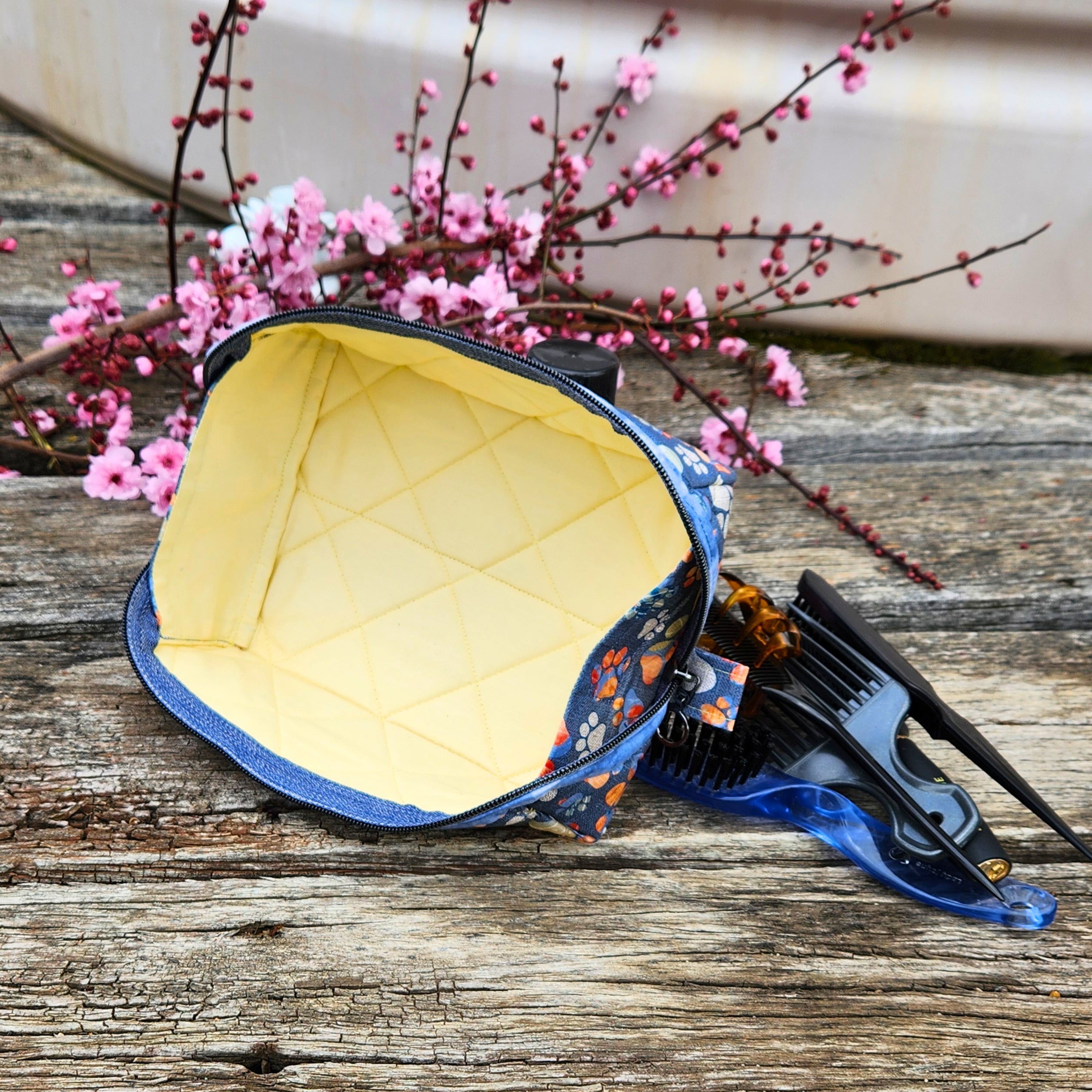 Open Tray Zippered Pouch